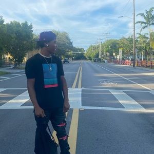 Meet your Posher, Nelvis